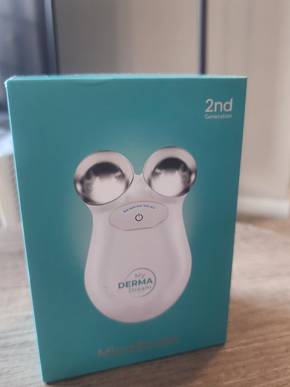 MicroSculpt Facial Massager — White